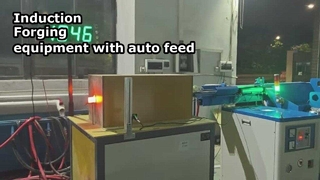 Equipamento de forjamento por indução com sistema de alimentação automática
