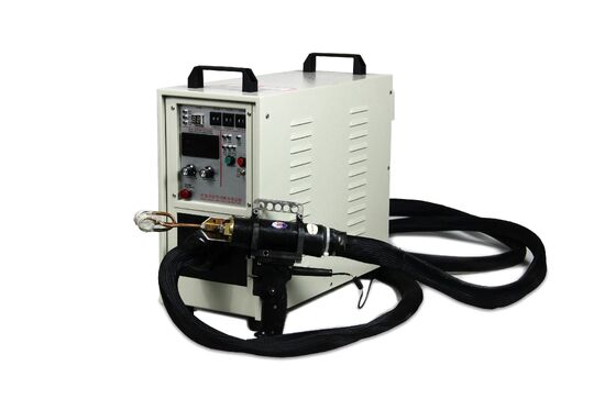 Máquina de aquecimento por indução de alta frequência com módulo IGBT de ciclo de trabalho 100% e cabos de 4,5 M