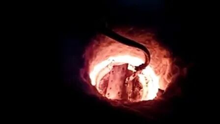 Bom preço Máquina de Aquecimento por Indução de Alta Frequência com Derretimento de Ouro (Forno de Derretimento HF-15KG+2KG) on-line