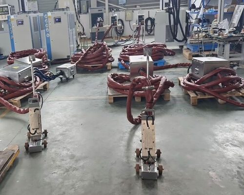 Bom preço Faixa de temperatura 50-1600°C Velocidade de aquecimento rápida Máquina de endurecimento por indução de trabalho pesado Máquina de aquecimento por indução portátil on-line